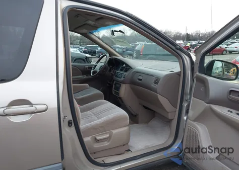 2002 Toyota Sienna Le z USA, uszkodzony, nr VIN 4T3ZF13C22U451706